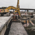Removing old Credit River Bridge